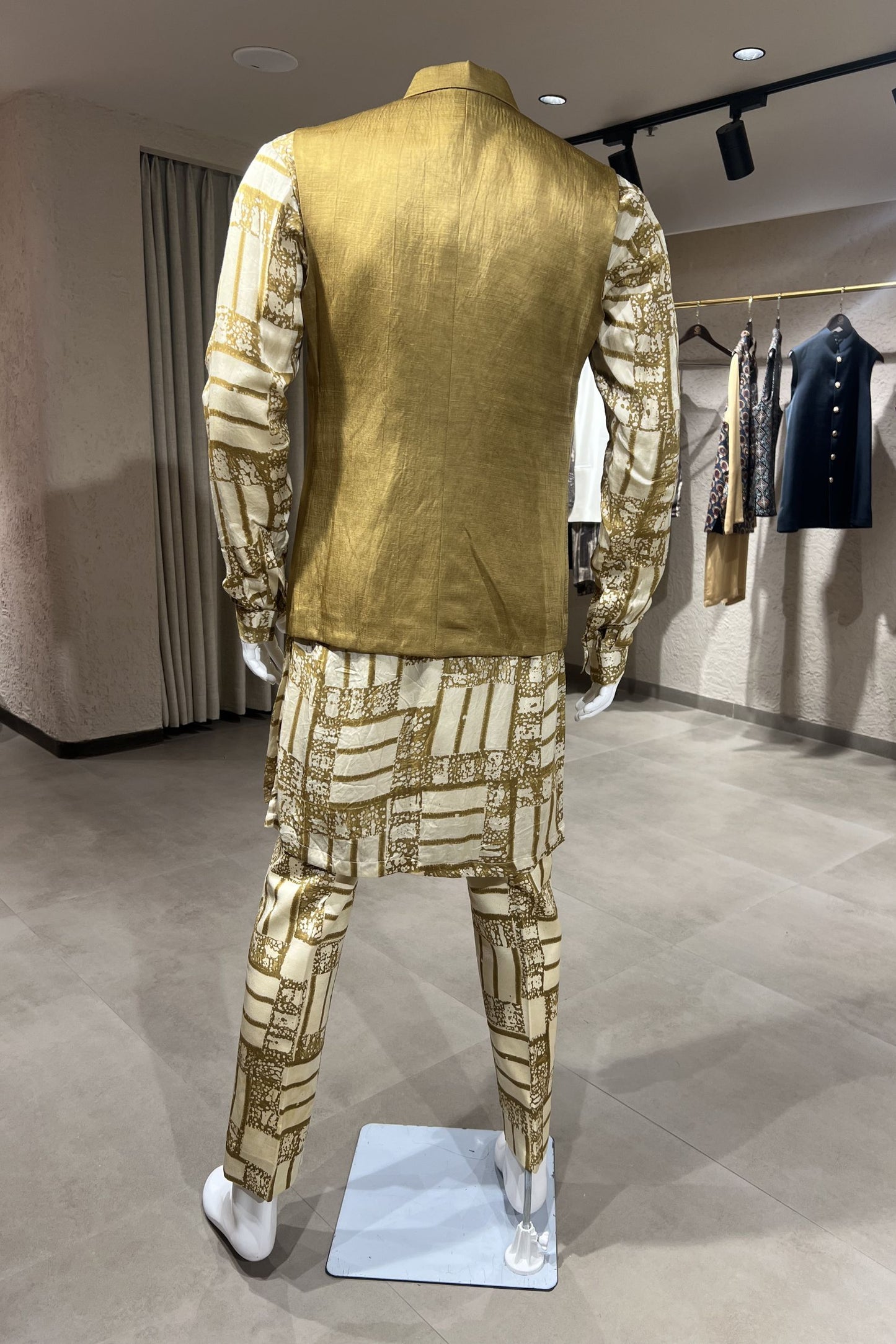 Rajsi Virasat Ensemble 3-Piece Set