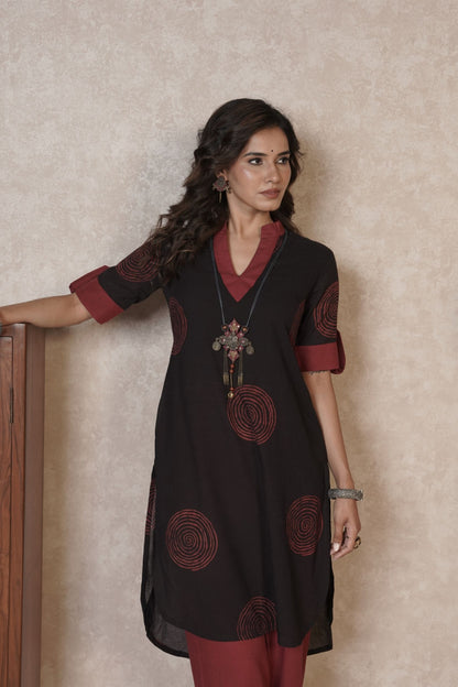 Midnight Rust Orbits – Black Ajrakh Cotton Printed Kurti