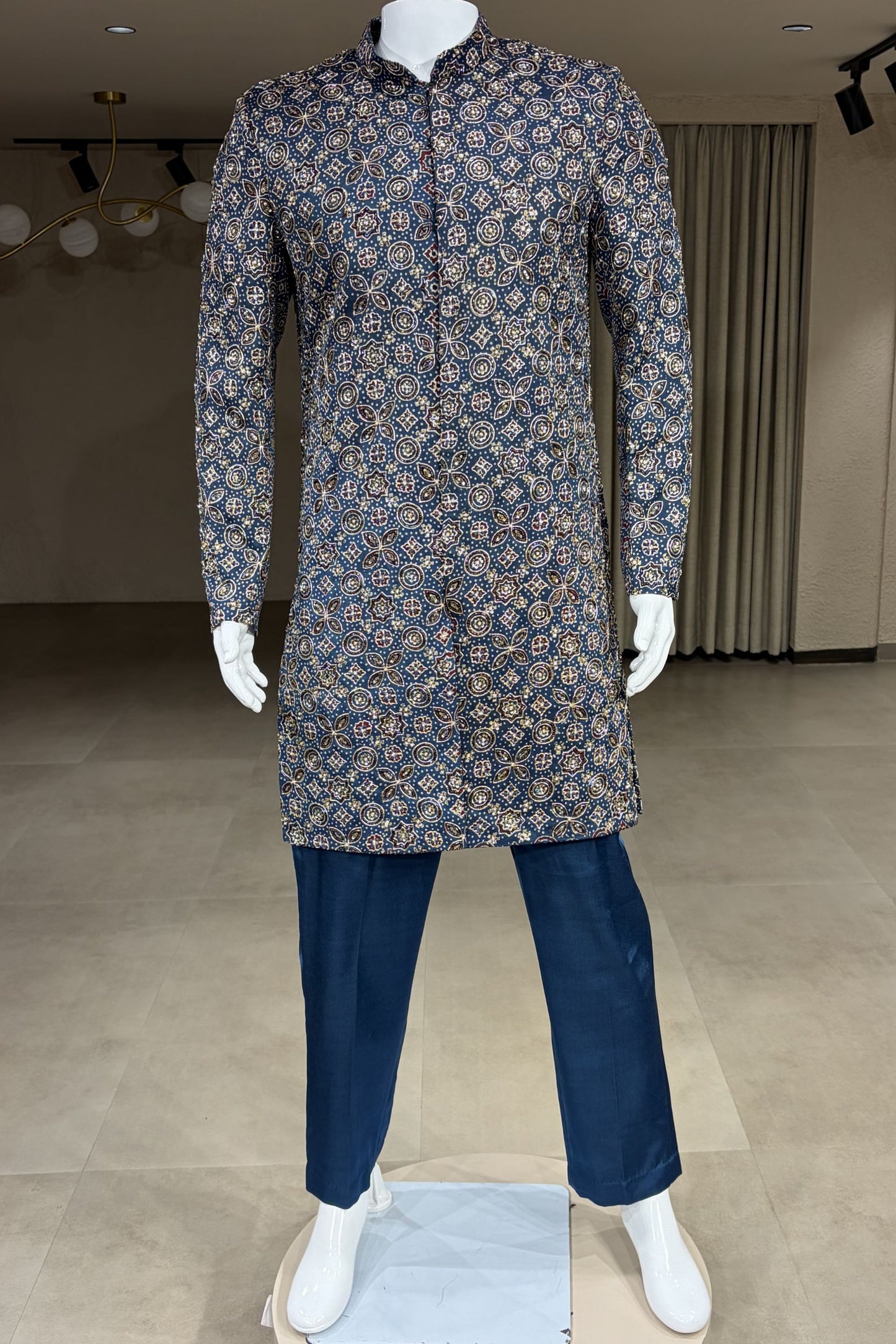 Naqsh Kurta Set