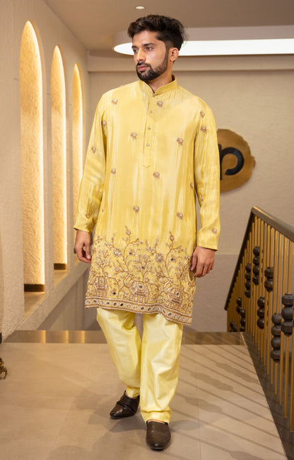 Gulzar Kurta Set