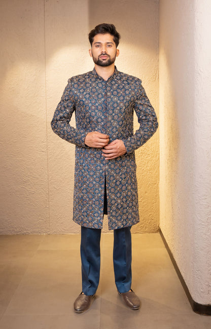 Naqsh Kurta Set