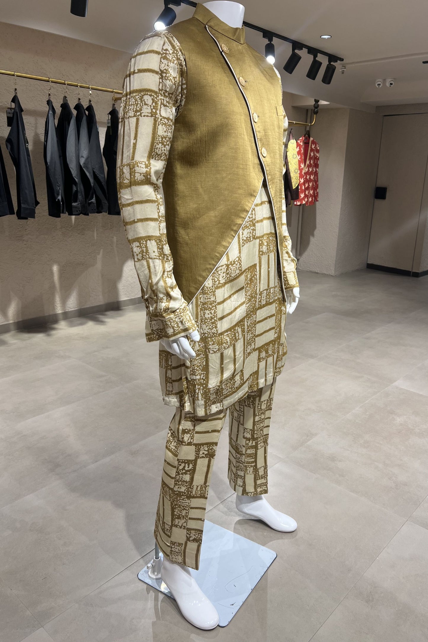 Rajsi Virasat Ensemble 3-Piece Set