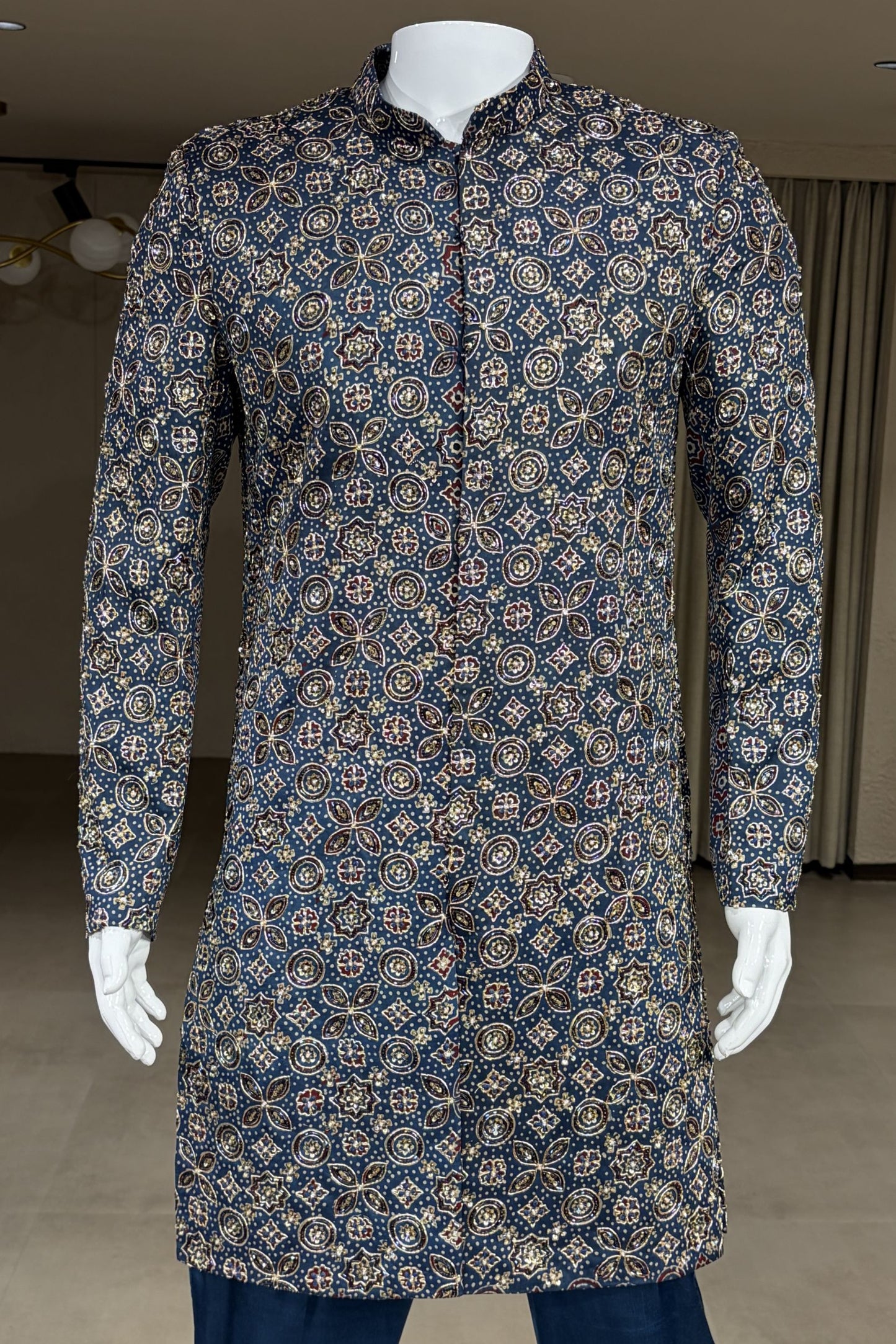 Naqsh Kurta Set