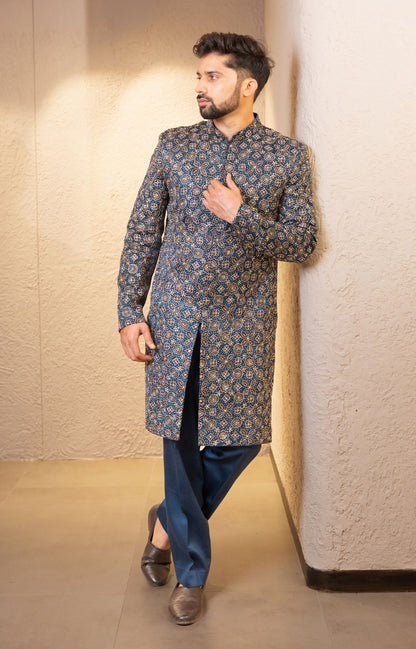 Naqsh Kurta Set