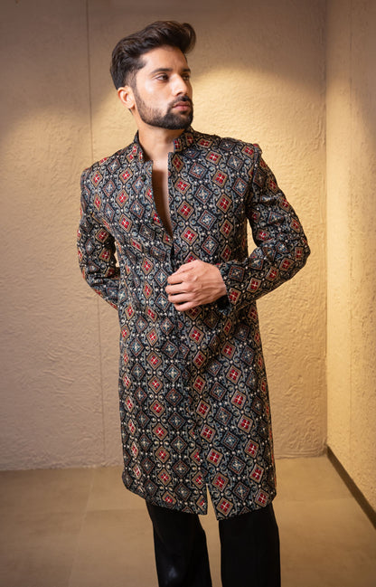 Akaar Kurta Set