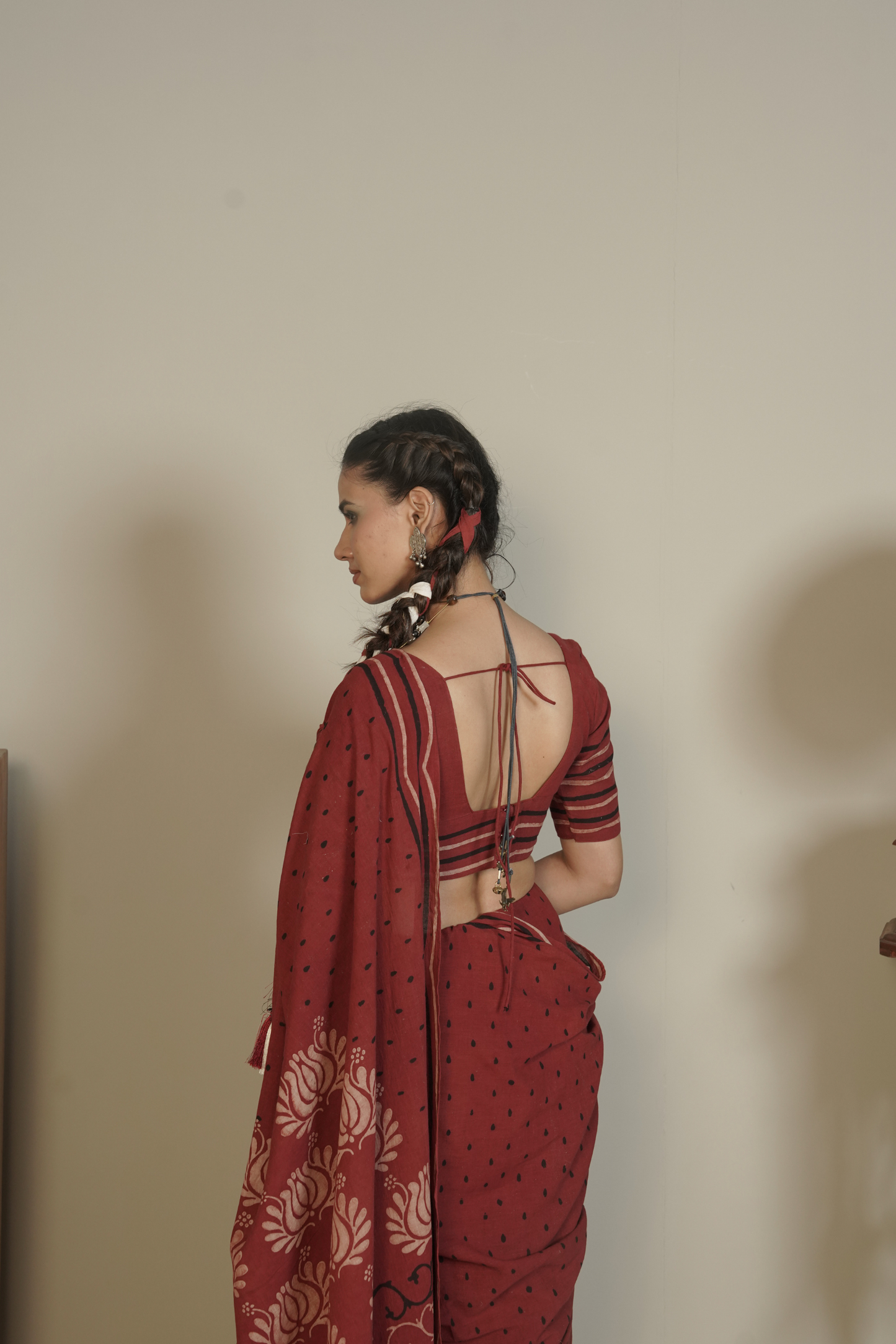 Rakta Butti Ajrakh Cotton Saree – Vesha
