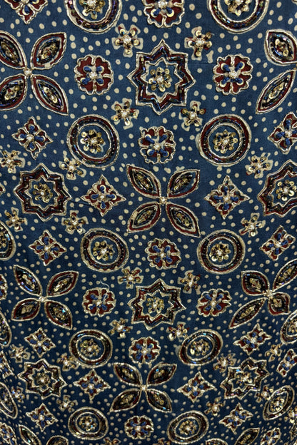Naqsh Kurta Set