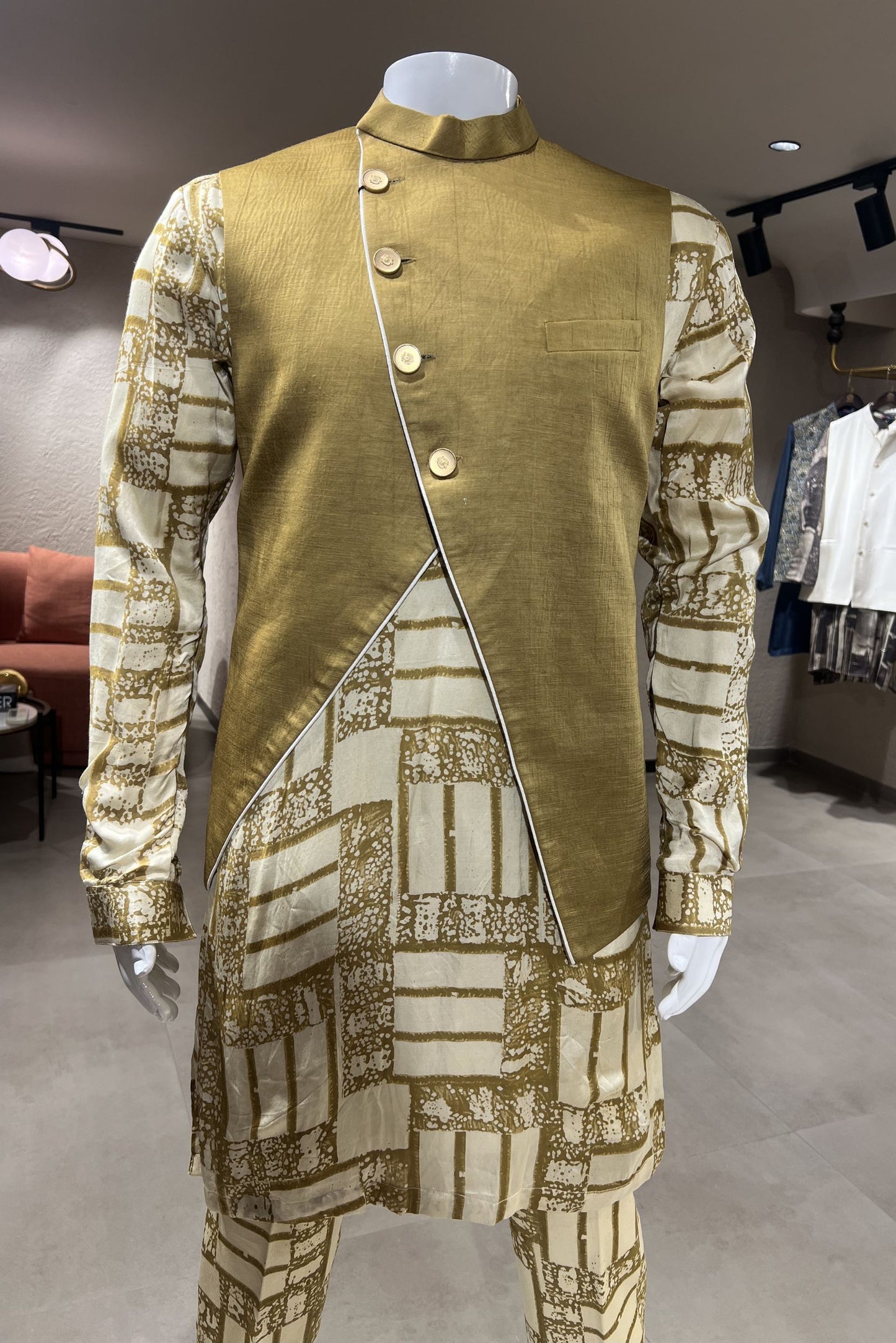 Rajsi Virasat Ensemble 3-Piece Set