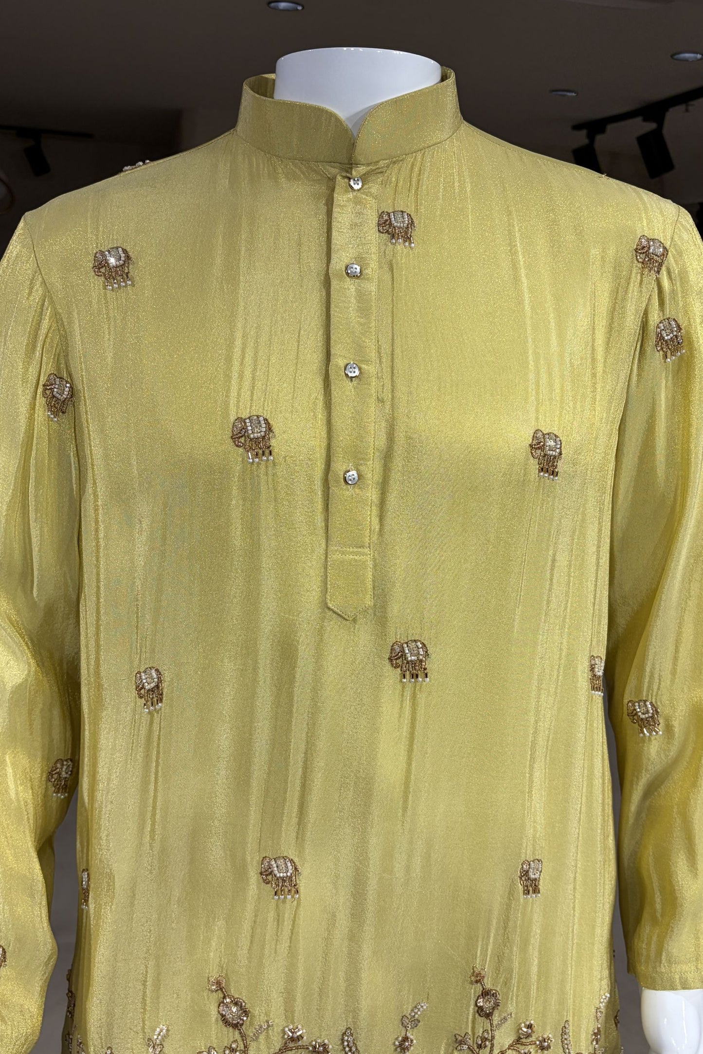 Gulzar Kurta Set