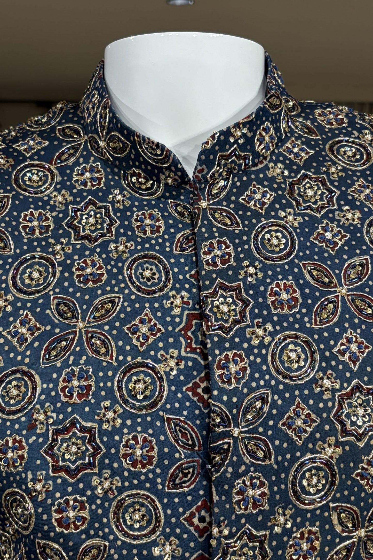 Naqsh Kurta Set