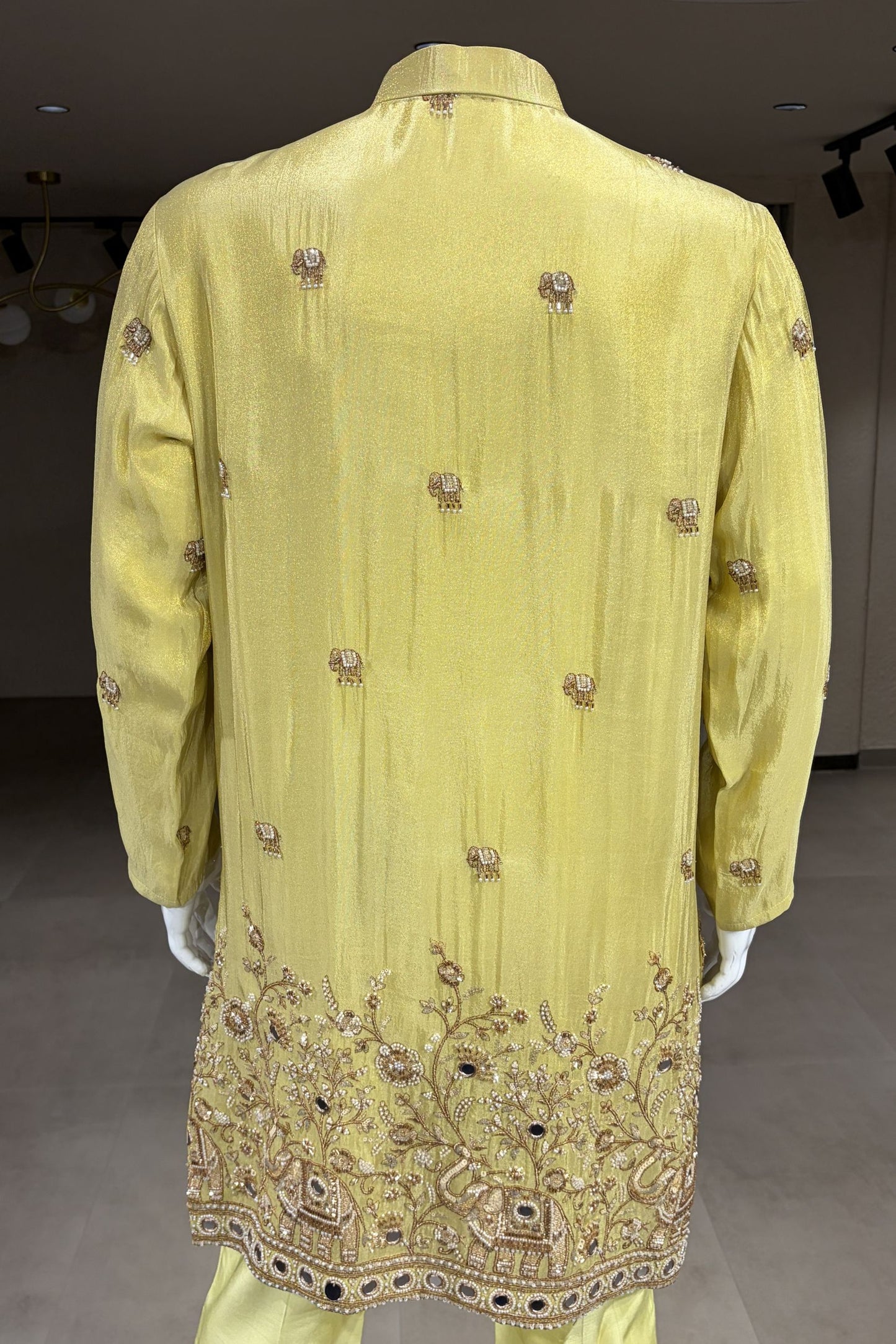 Gulzar Kurta Set
