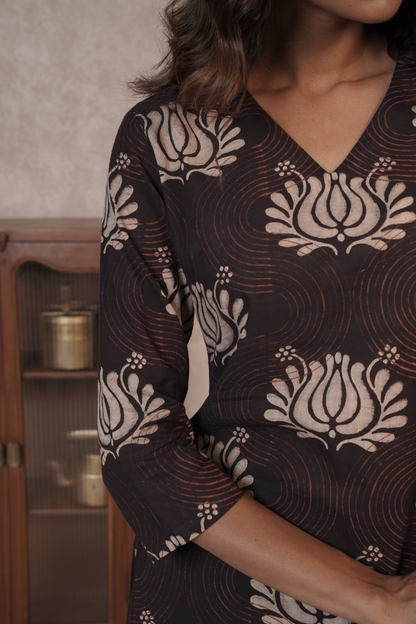 Sable Lotus Ajrakh Cotton Kurta Bottom Set – Ruh
